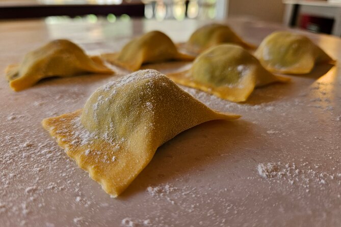 Pasta and Vegetarian Sauces Cooking Class With Lunch or Dinner - Group Size and Menu