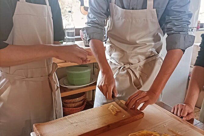 Pasta Masterclass Cook, Eat and Live Like an Italian - Cooking and Serving the Pasta