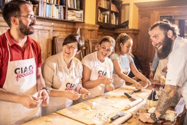 Pasta & Tiramisu Cooking Class With Optional Market Shopping - Important Information