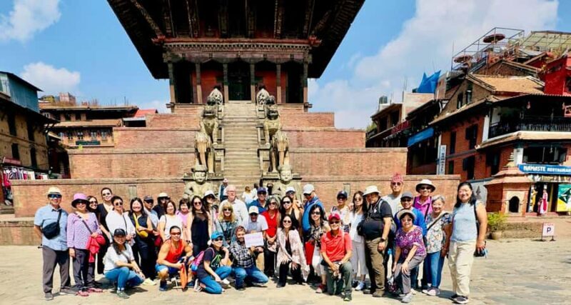 Patan & Bhaktapur Durbar Square Tour & Lunch - Private/Group - How the Tour Works in Practice  