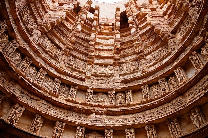 Patan Stepwell & Temple From Ahmedabad - Meeting and Pickup Information