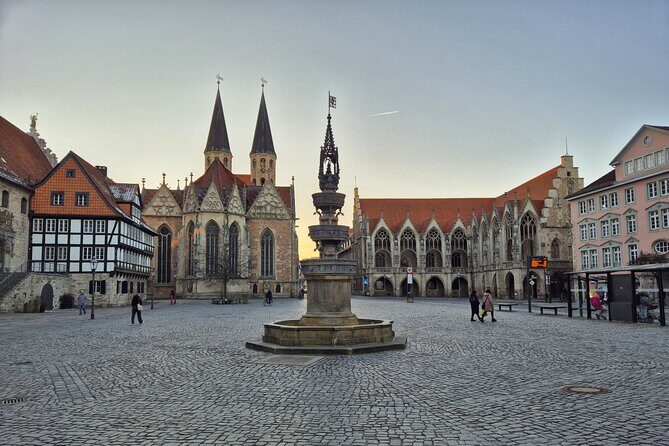 Patrician, executioner and bone carver. Brunswick in the Middle Ages. - A Detailed Look at the Brunswick Medieval Tour