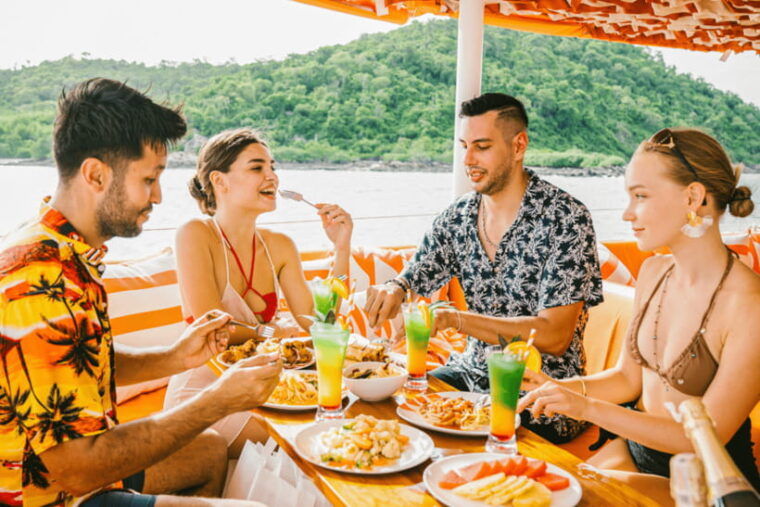 Pattaya: 3 Islands Hopping on Sailing Party Yacht and Buffet - Activities