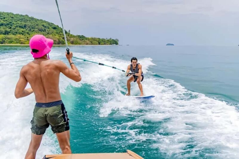 Pattaya: Beginner Wakesurfing Experience whith instructor - The Scenic Perks: Views of Pattaya Skyline