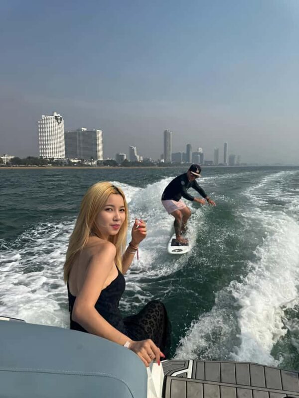 Pattaya: Beginner Wakesurfing Experience whith instructor - Group Size, Duration, and Flexibility