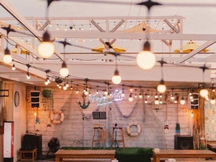 Pattaya City: Tappia Floating Cafe Pattaya Transfer & Drink - Activity Details