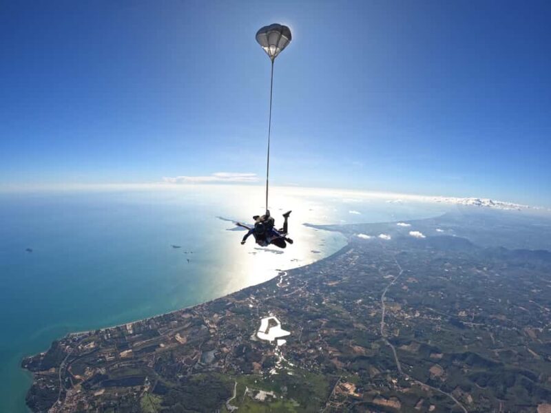 Pattaya: DROPZONE Skydiving with Hotel Transfer - What to Bring