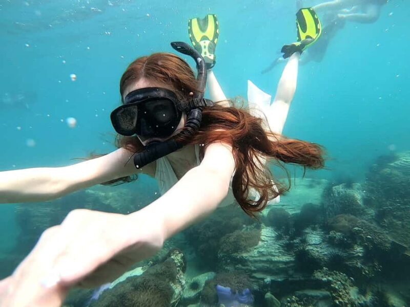 Pattaya: Exclusive 3-Island Catamaran Tour with Buffet Lunch - The Atmosphere & Group Size