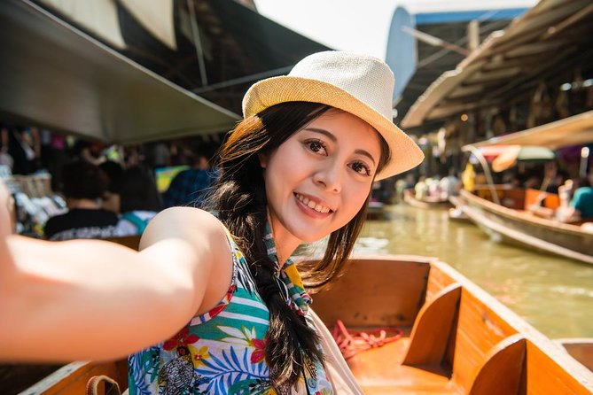 Pattaya Floating Market - Inclusions