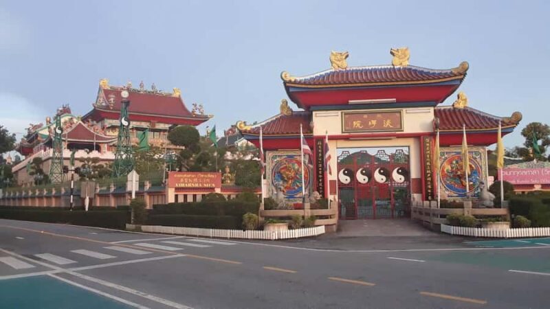 Pattaya : Full Day Private Tour - Night of Glitz at the Colosseum Cabaret