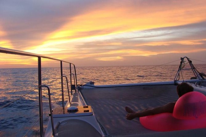 Pattaya : Full Day Yacht Catamaran Island Tour and Snorkeling With Lunch - The Sum Up