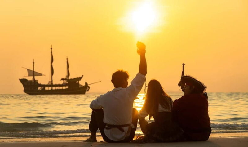 Pattaya: Koh Larn Pirate Cruise with Transfer & Activities - Arrival at Koh Larn: Beaches and Water Activities