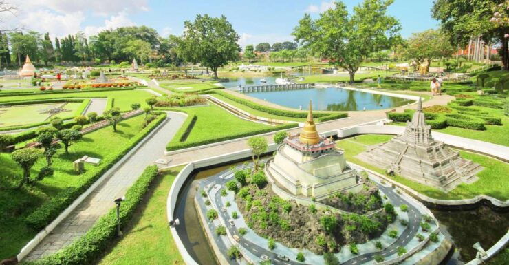 Pattaya: Mini Siam and Mini Europe Entry Ticket - Experience Highlights