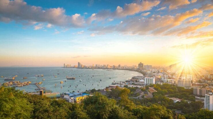Pattaya: Private Car or Minibus Charter With Driver - Experience