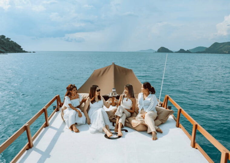 Pattaya: Private Traditional Boat Island Escape in Sattahip - Snorkeling in Crystal-Clear Waters