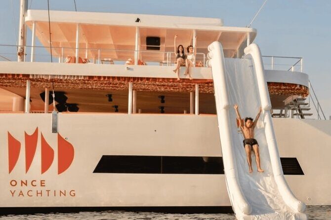 Pattaya Sunset Yacht 3 Island Tour with Buffet and Snorkeling - FAQs