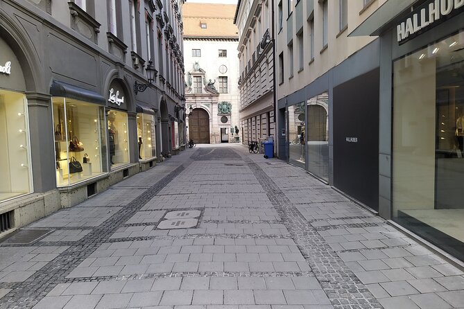 Pauls Welcome Walking Tour in Old Town Munich - Pricing and Planning Your Budget