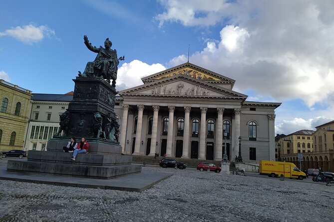 Pauls Welcome Walking Tour in Old Town Munich - Common Questions