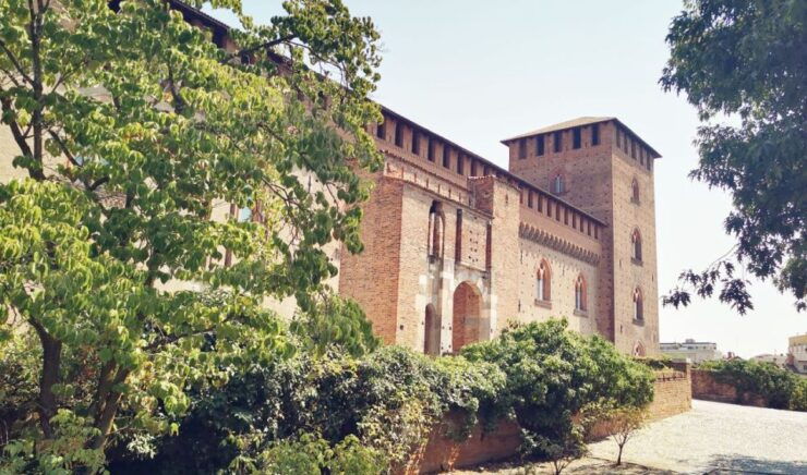 Pavia: 1000 Steps to Discover Pavia - Good To Know
