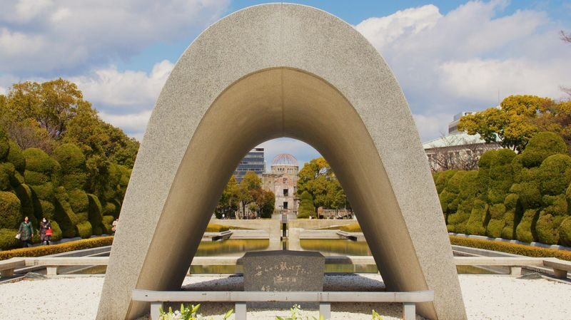 Peaceful Hiroshima & Miyajima UNESCO Bus Tour by Professional guide - A morning shaped by Hiroshima’s past