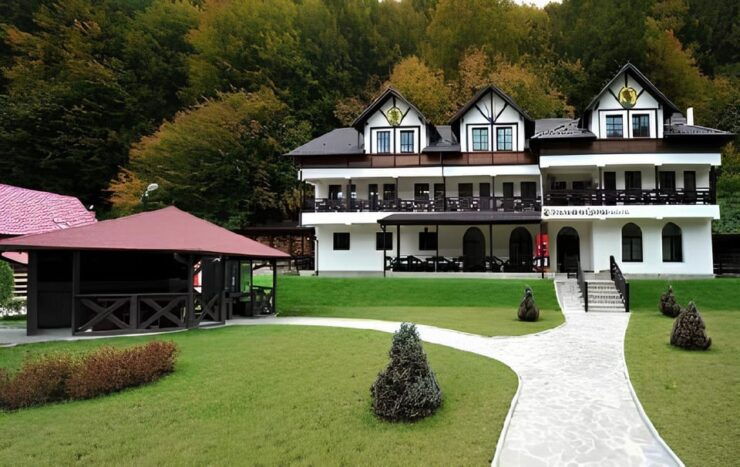 PEACEFUL HOLIDAY IN THE VALEA VÂLSANULUI-BRĂDET - Key Points