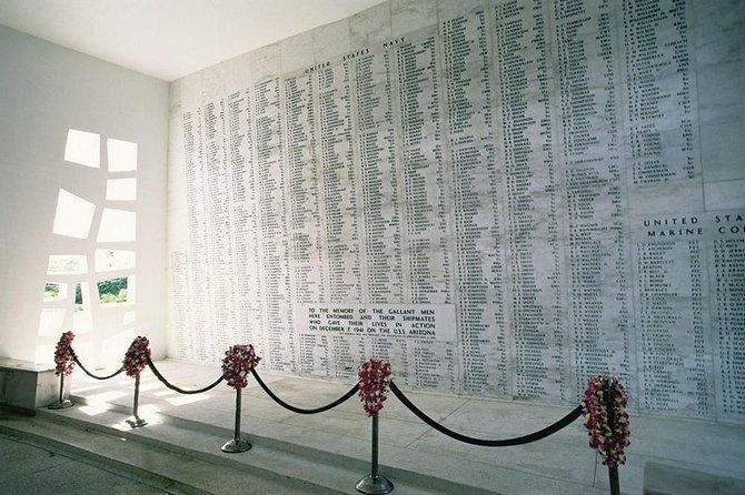 Pearl Harbor Deluxe Uncovered Tour W/ Lunch - Common Questions