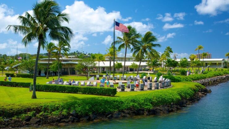 Pearl Harbor USS Arizona & Bowfin Submarine - Pearl Harbor: A Historic Landmark