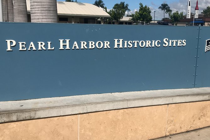 Pearl Harbor, USS Arizona & Hawaiian History Tour - SMALL GROUP - Positive Experiences With Tour Guides
