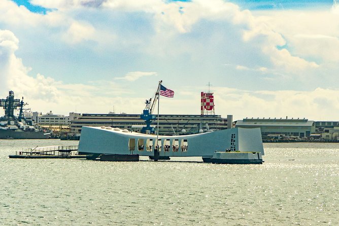 Pearl Harbor: USS Arizona Memorial & USS Missouri Battleship Tour From Waikiki - Tour Highlights