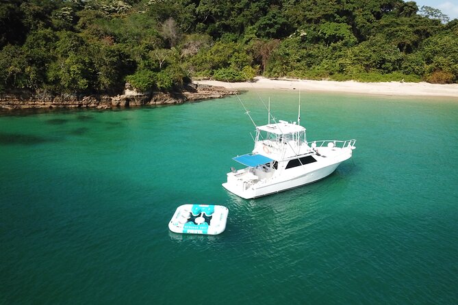 Pearl Islands Snorkeling and Fishing Day on a Private Yacht - Yacht Amenities