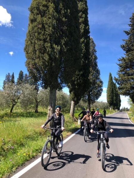 Peccioli (: ) Guided Ebike Tour Borgo Dei Borghi 2024 - Preparation for the Tour