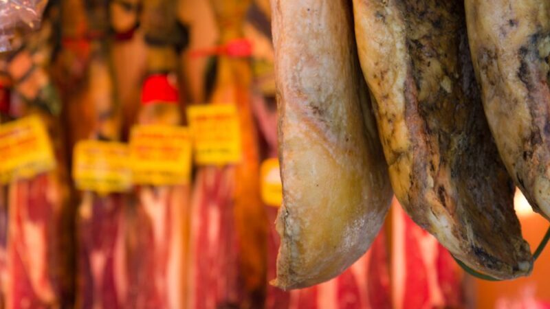 Pedrera, Casa Batlló, Gothic Quarter Photo Walk - Who Will Love This Tour?