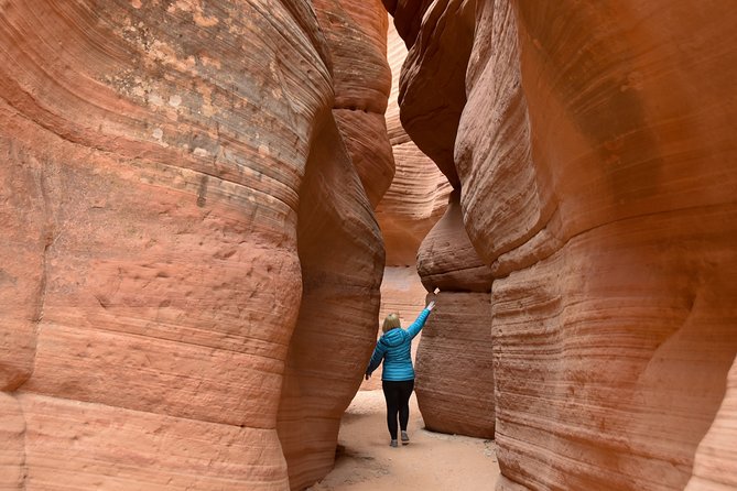 Peekaboo Slot Canyon 4WD Tour - Additional Information