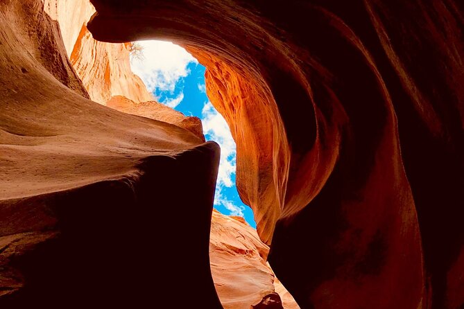 Peekaboo Slot Canyon Jeep Tour - Meeting and Pickup Details