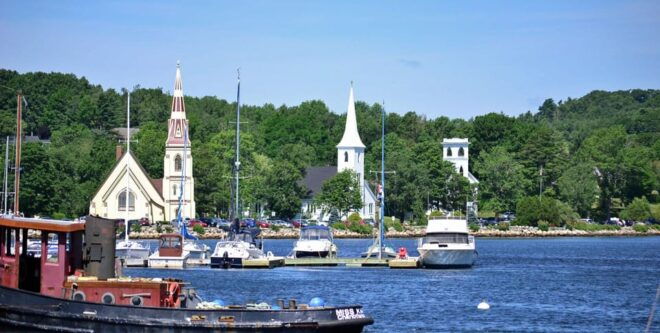 Peggys Cove, Queensland Beach, Mahone Bay, Lunenburg,Ovens - Peggys Cove