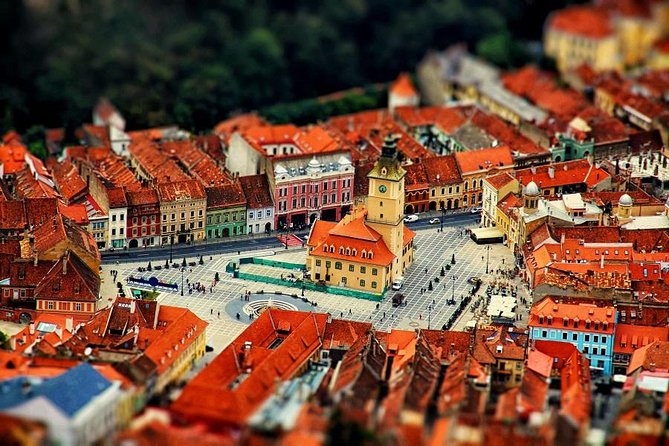 Peles Castle, Dracula Castle and Brasov Old Town - Private Tour From Bucharest - Itinerary