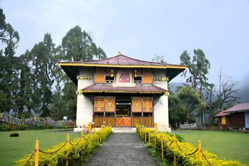 Pelling: Yuksom Full-Day Guided Trip with Hotel Pickup - Good To Know