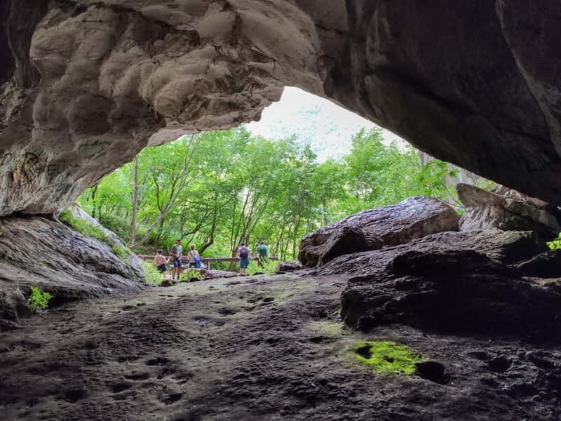 "Pëllumbas Cave, Erzeni Canyon & Petrelë Fortress Excursion" - FAQ
