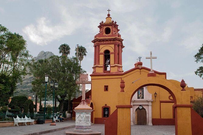 Peña de Bernal and Tequisquiapan: Private & Small groups - Summary