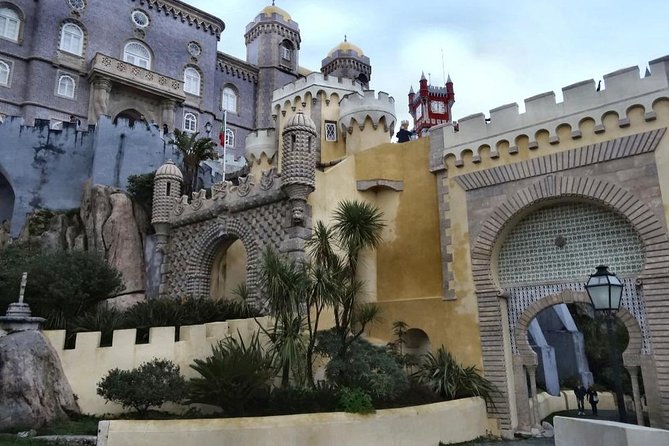 Pena Palace and Regaleira Private Tour Tickets Included - Common Questions