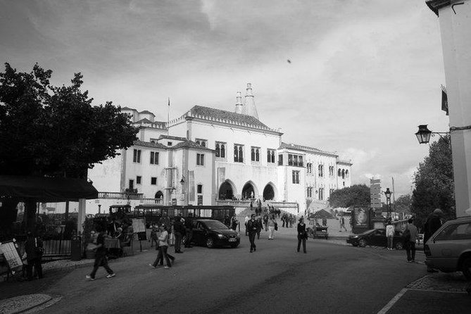 Pena Palace , Sintra and Cascais Tour - Travel With Locals - Duration