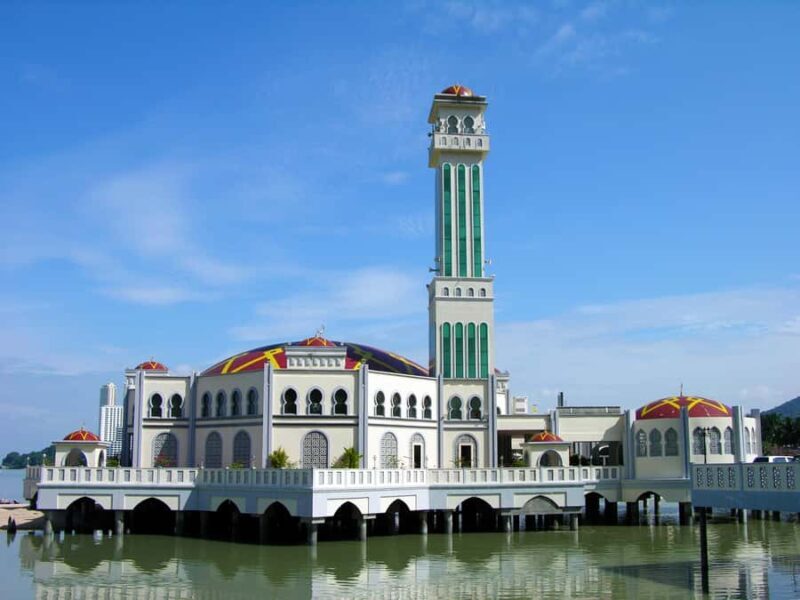 Penang: Batik, Floating Mosque, and Beach Tour - Good To Know