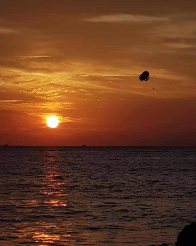 Penang: Batik, Floating Mosque, and Beach Tour - An In-Depth Look at the Tour