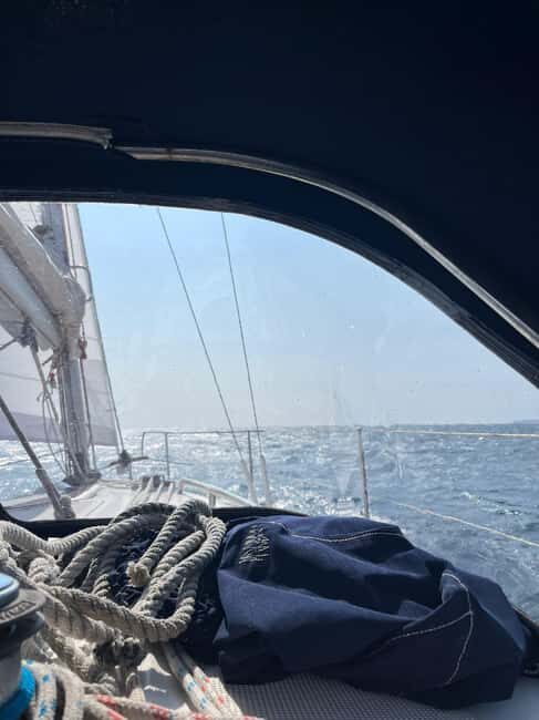 Peniche: Private 3-Hour Sailing Experience Along the Coast - Introduction