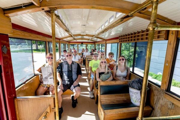 Penticton: Hop-On Hop-Off Trolley to The Naramata Bench - Convenient Hop-On Hop-Off Trolley