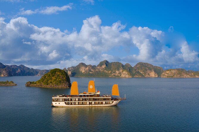 Peony Cruise 5* Lan Hạ Bay 2 Days 1 Night With 2 Ways Transfer - Lan Ha Bay Exploration