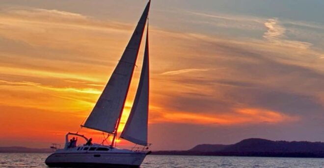 Pepin: Lake Pepin Cruise - Dining Experience