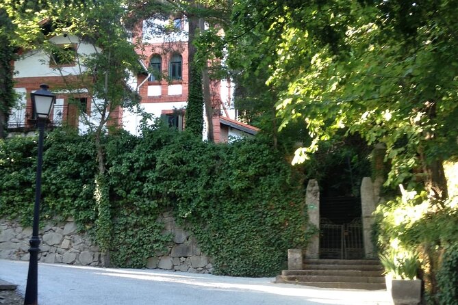 Pequeño Grupo De 2.5 Horas De Tallado De Piedra E Impresión En Bloque - Taller - Madrid - Location and Transportation Options