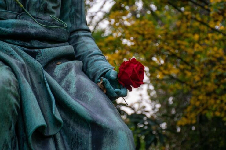 Père Lachaise Cemetery: A Stroll Through Immortal History - Tour Details