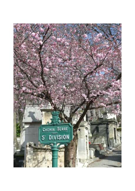 Père Lachaise Cemetery Watercolor Postcard Workshop in Paris - The Value of the Watercolor Postcard